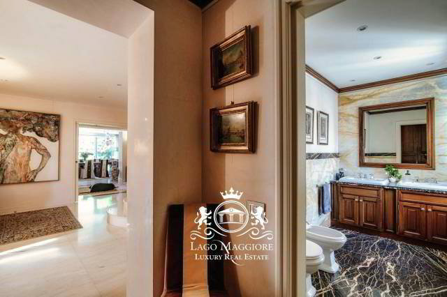 Casa di 6 locali in vendita a Lugano - immagine 1/10