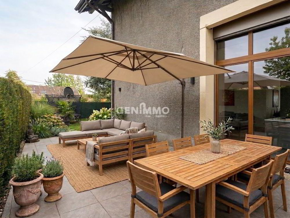 Maison 9 pièces à acheter à Gy - image 1/12
