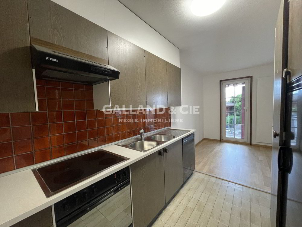 3 rooms Apartment for rent in Pully - image 1/5