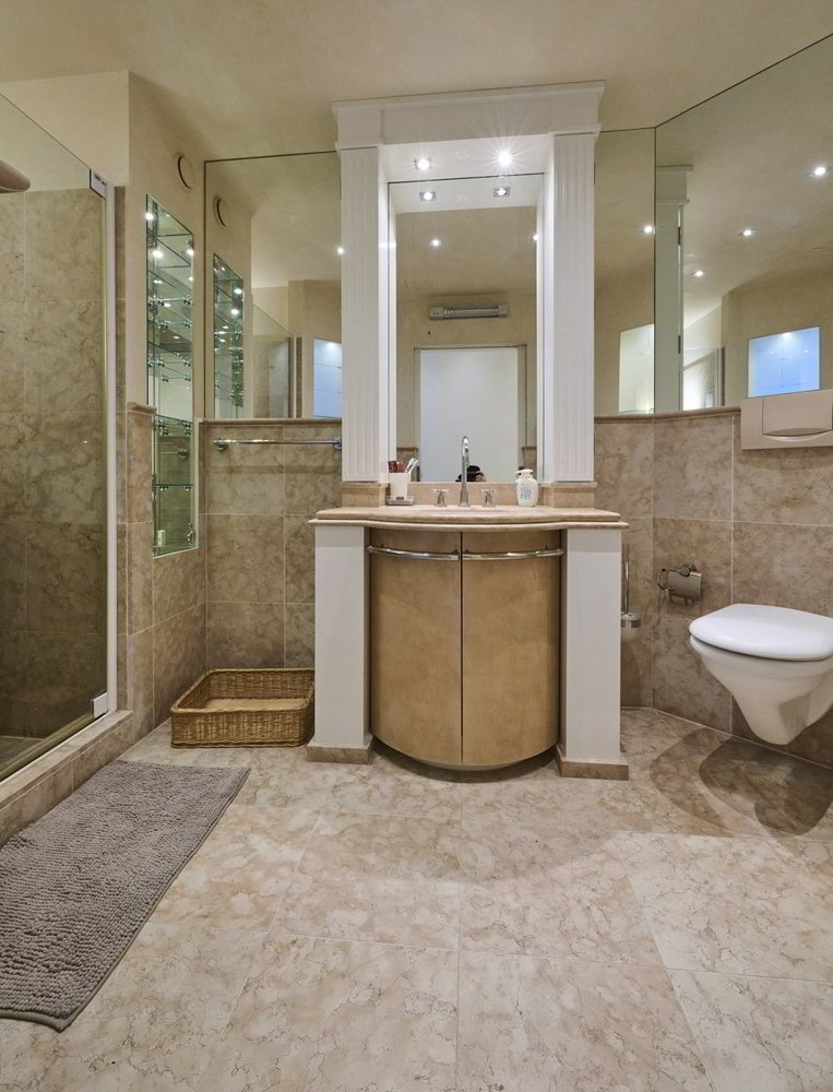 4 rooms Apartment to buy in Bissone - image 1/13