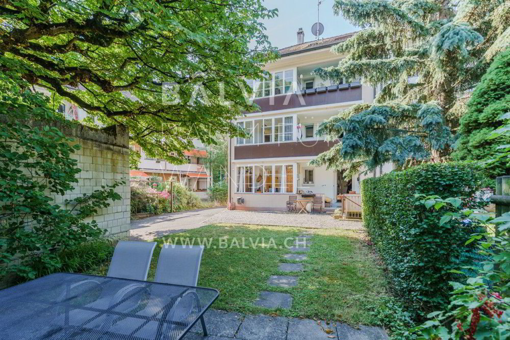 Maison 11 pièces à acheter à Basel - image 1/8