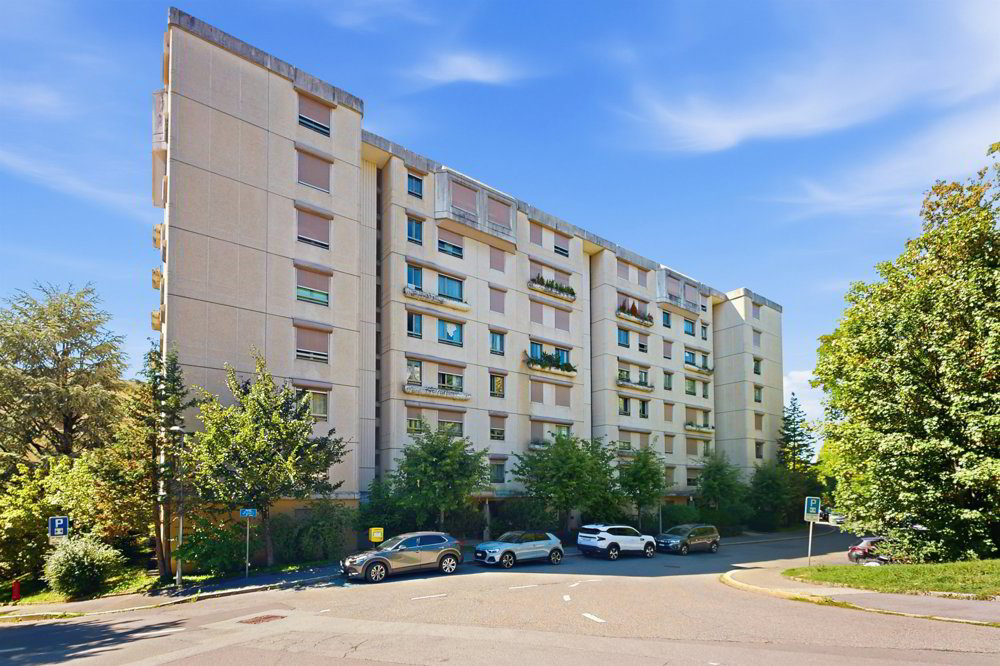 null rooms Car park, garage for rent in Lausanne - image 1/2