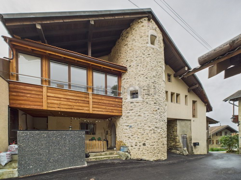 Immeuble d'habitation de 8.5 pièces en vente à Savièse - 350 m²