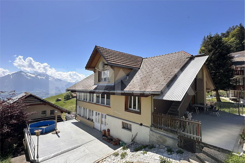4-Familienhaus an ruhiger, sonniger Lage mit Weitsicht - Renditeobjekt - Ansicht 3