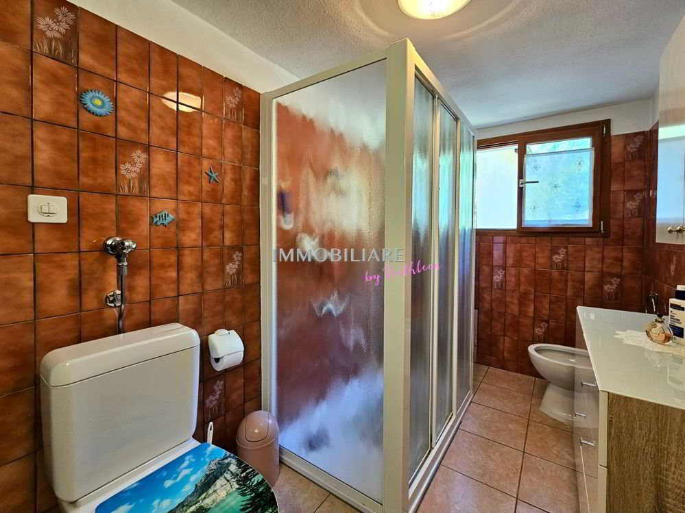 Maison 6 pièces à acheter à Auressio - image 1/13