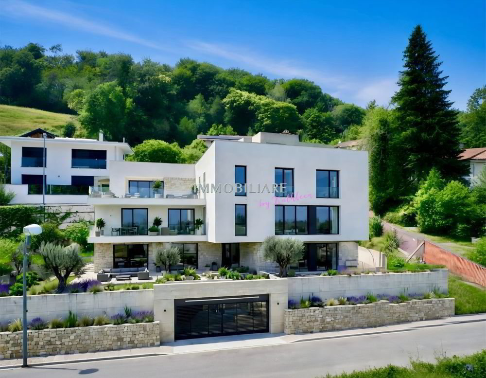 Bauland für ein Mehrfamilienhaus mit 3 Wohnungen | Terreno edificabile per una casa plurifam. con 3 app. e autorimessa