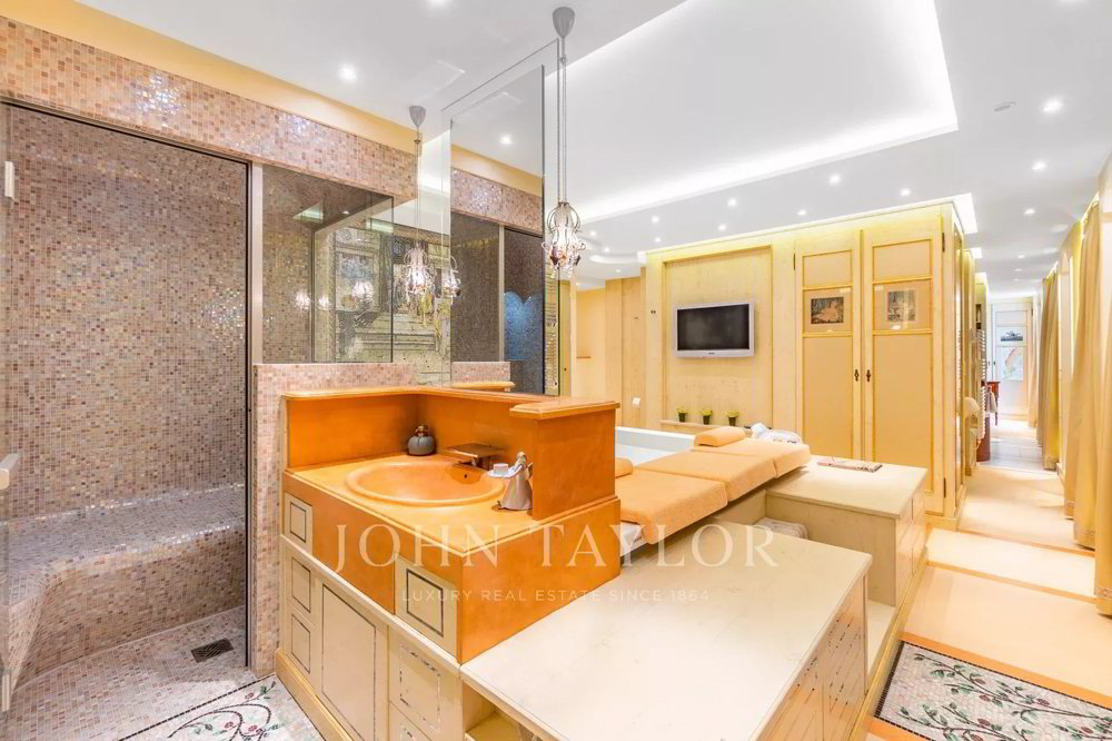 3 rooms Apartment to buy in Montreux - image 1/13