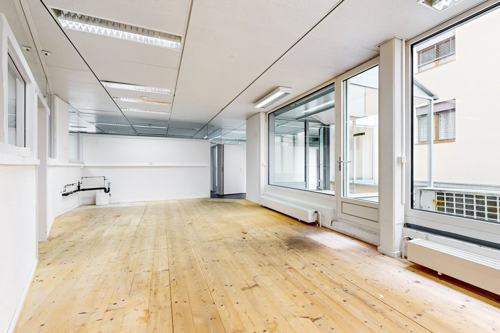 Surface commerciale au rez-de-chaussée d'un immeuble administratif - Ansicht 5