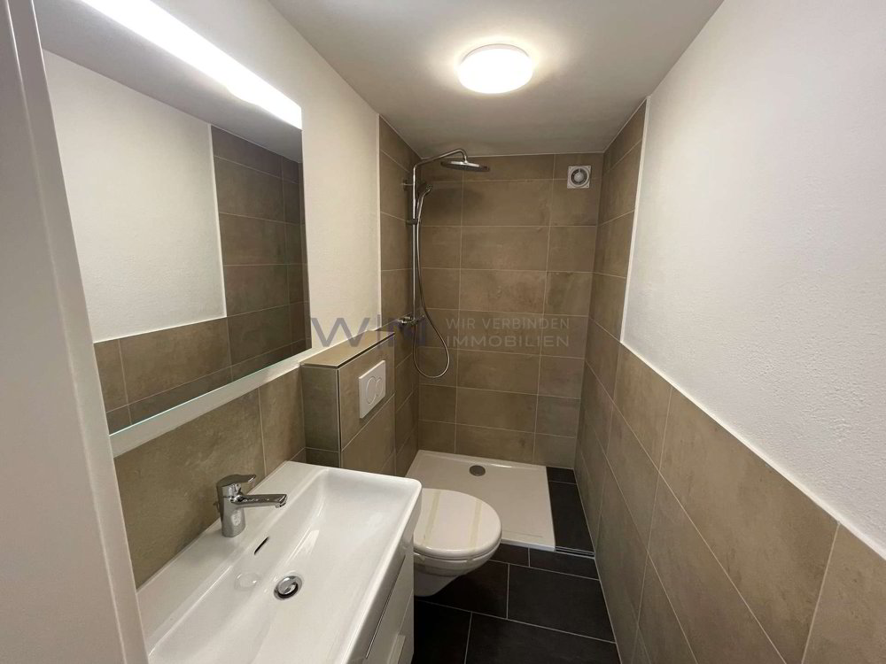 2 rooms Apartment for rent in Netstal - image 1/6
