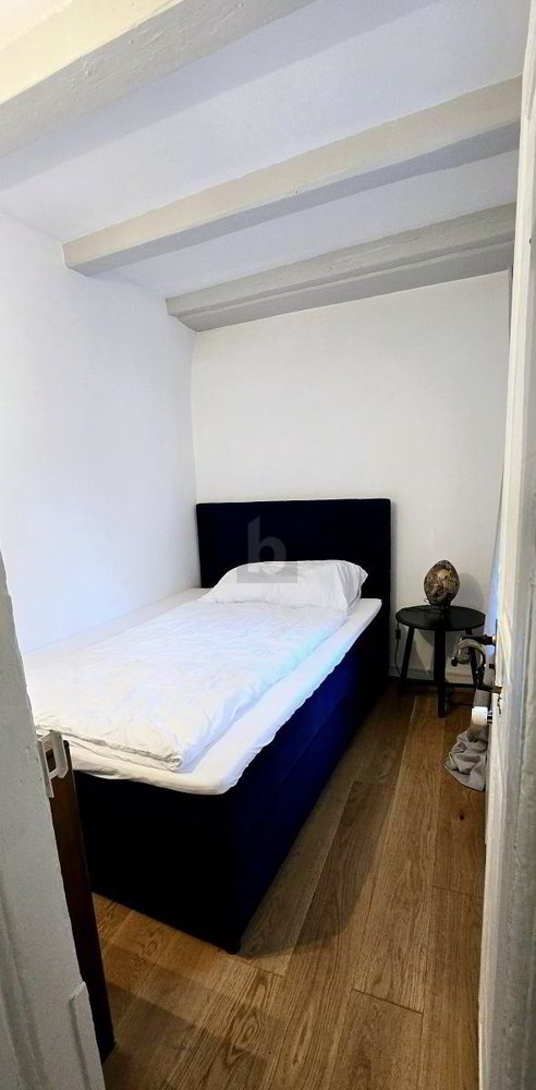 BUREAU AU CUR DE LA VIEILLE VILLE DE MORAT - Ansicht 4