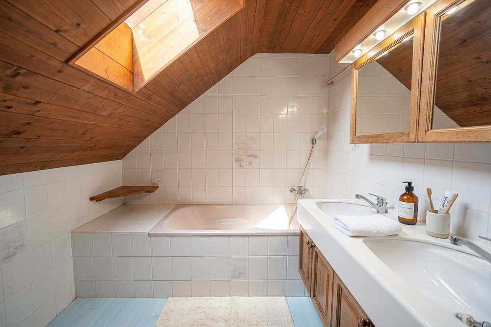 Casa di 7 locali in vendita a Boudry - immagine 1/7