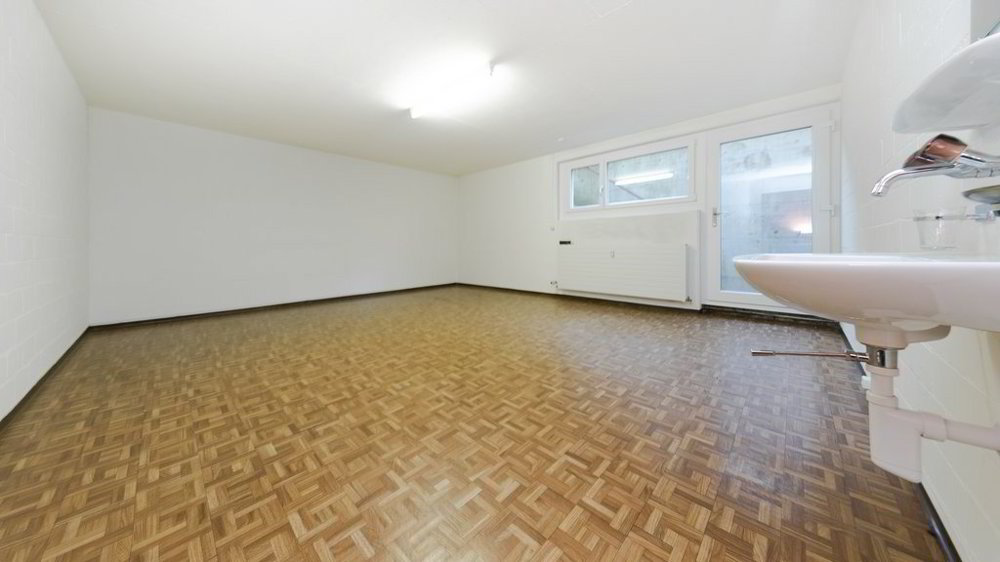 null Zimmer Büro zu vermieten in Reinach BL - Bild 1/3