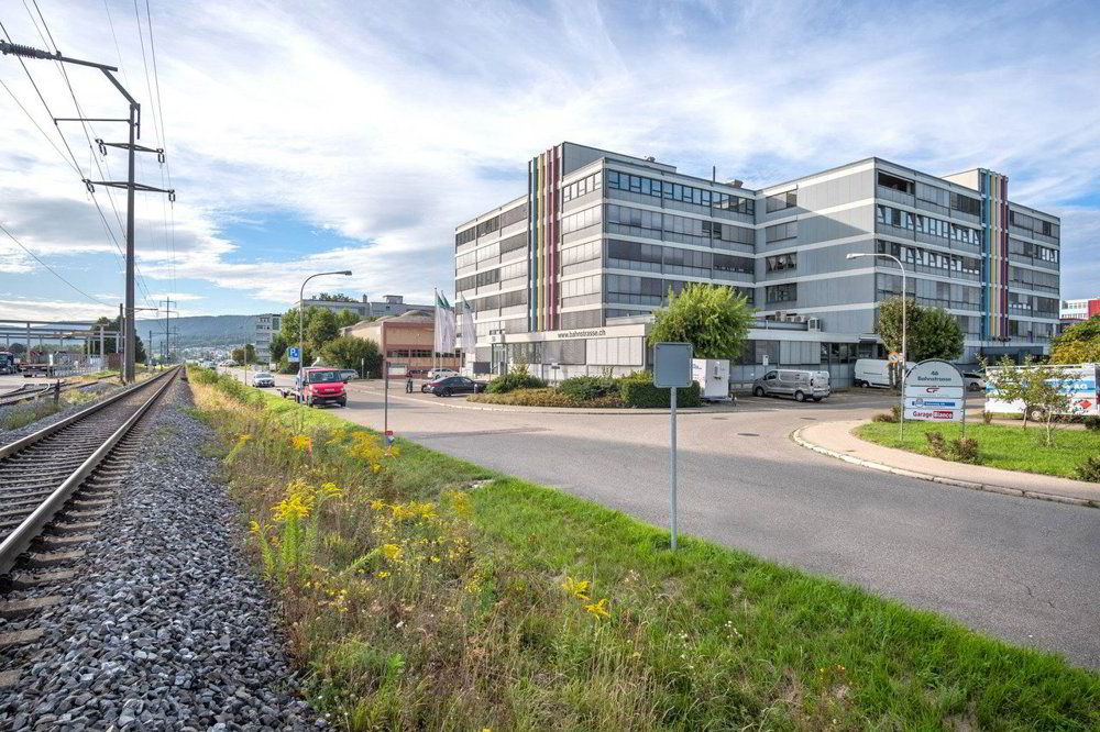 null rooms Office & Commercial for rent in Regensdorf - image 1/8