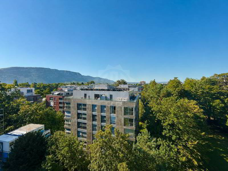 5 Zimmer Wohnung zum verkaufen in Genf - Bild 1/10