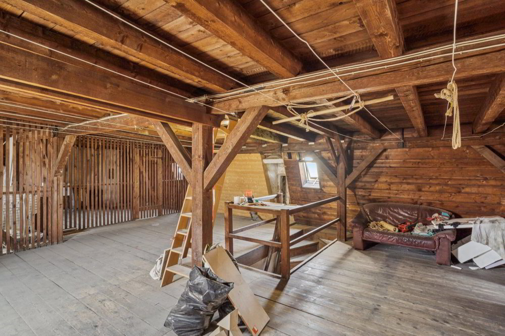 null rooms House to buy in Basel - image 1/21