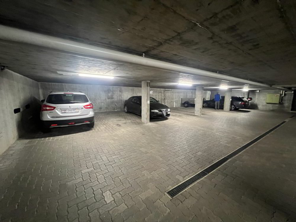 Einstellhallen Plätze & Aussenparkplätze - Ansicht 2