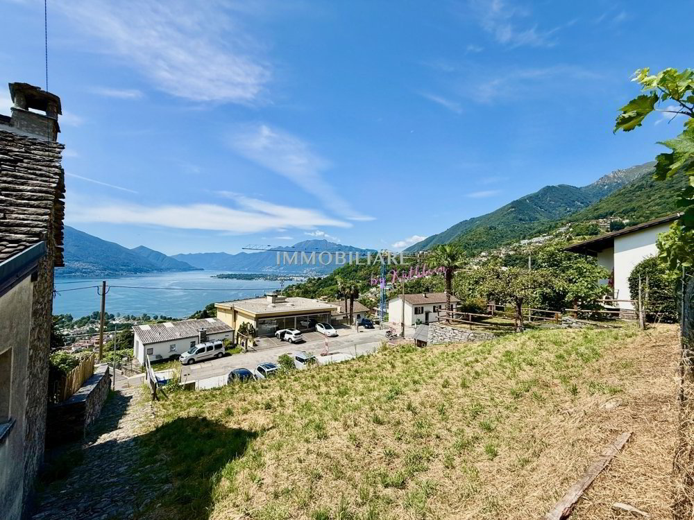 Terreno edificabile con vista meravigliosa Bauland mit Traumblick - Mehr