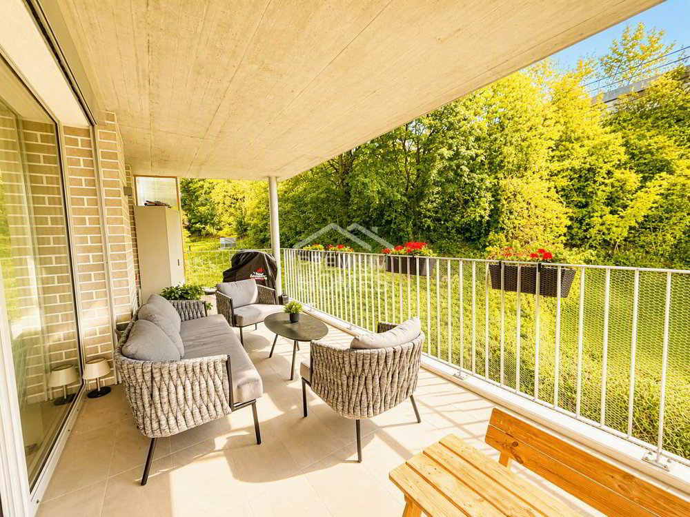 4 rooms Apartment to buy in Granges SO - image 1/7