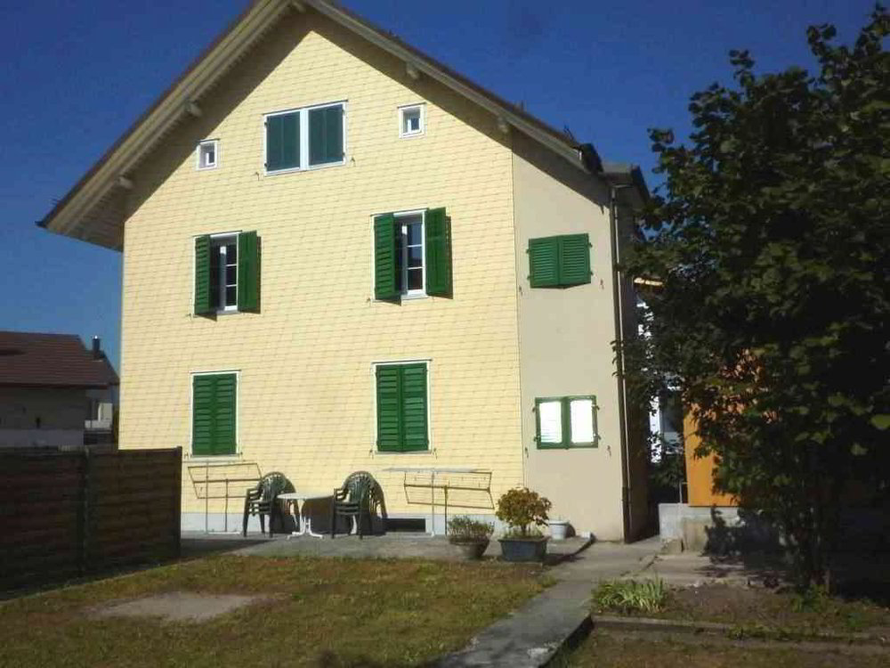 8 rooms House to buy in Derendingen - image 1/4