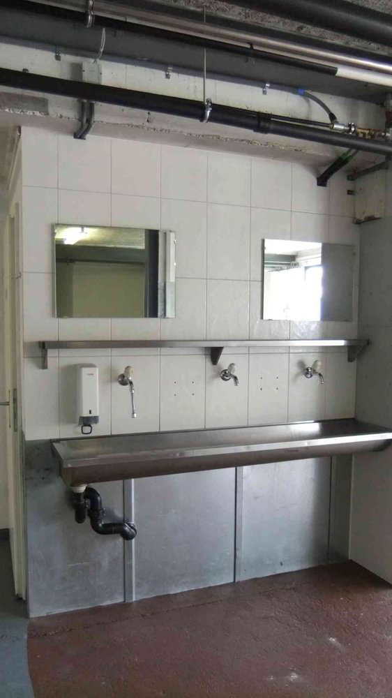 1 Zimmer Büro zu vermieten in Tafers - Bild 1/9