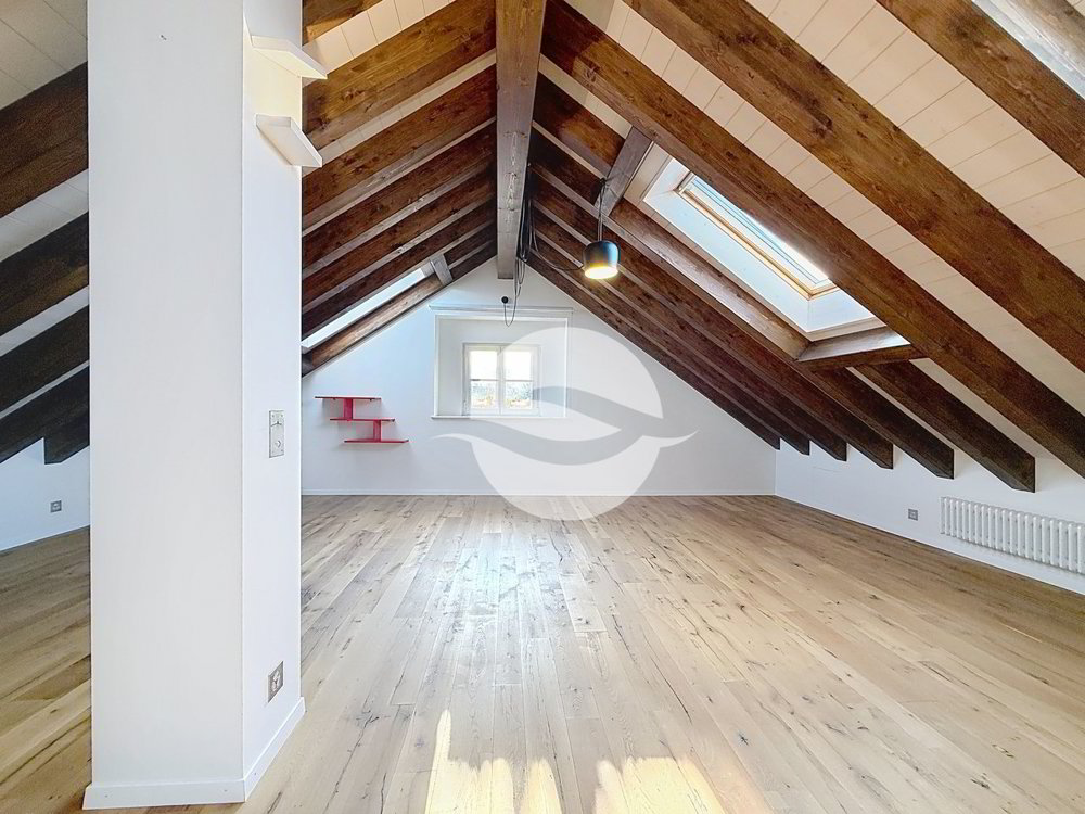 Casa di 9 locali in affitto a Soral - immagine 1/12