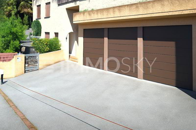 7 rooms House to buy in Carabbia - image 1/5