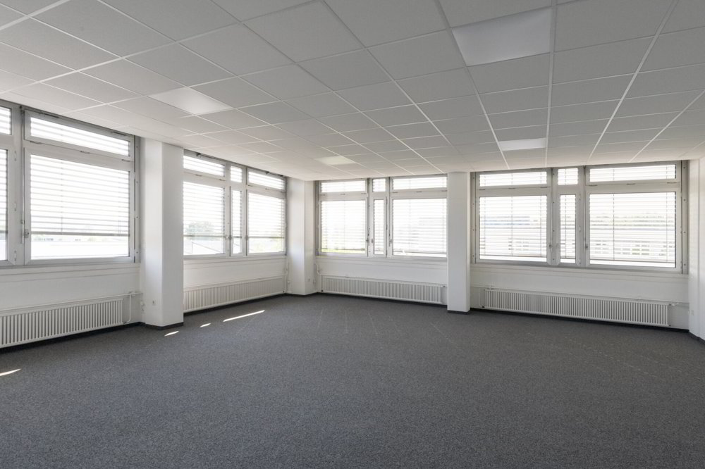 Einziehen und loslegen - moderne Büros in Regensdorf! - Ansicht 5