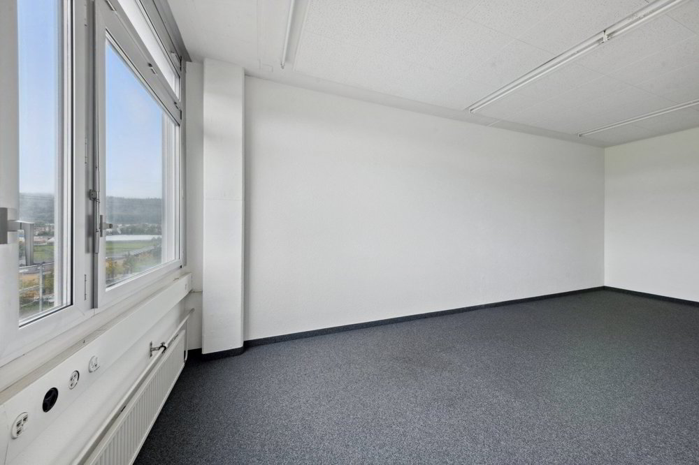 Bezugsbereite Büroflächen direkt neben dem Bahnhof Regensdorf - Ansicht 5