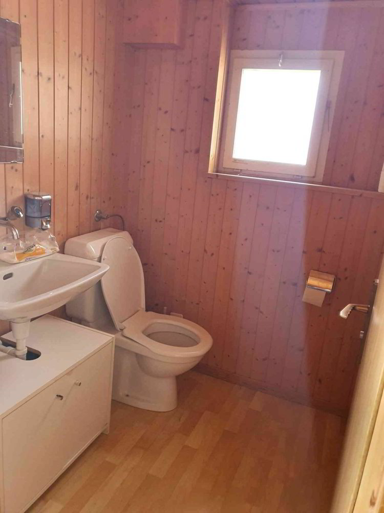 2 rooms Office & Commercial for rent in Trogen - image 1/7