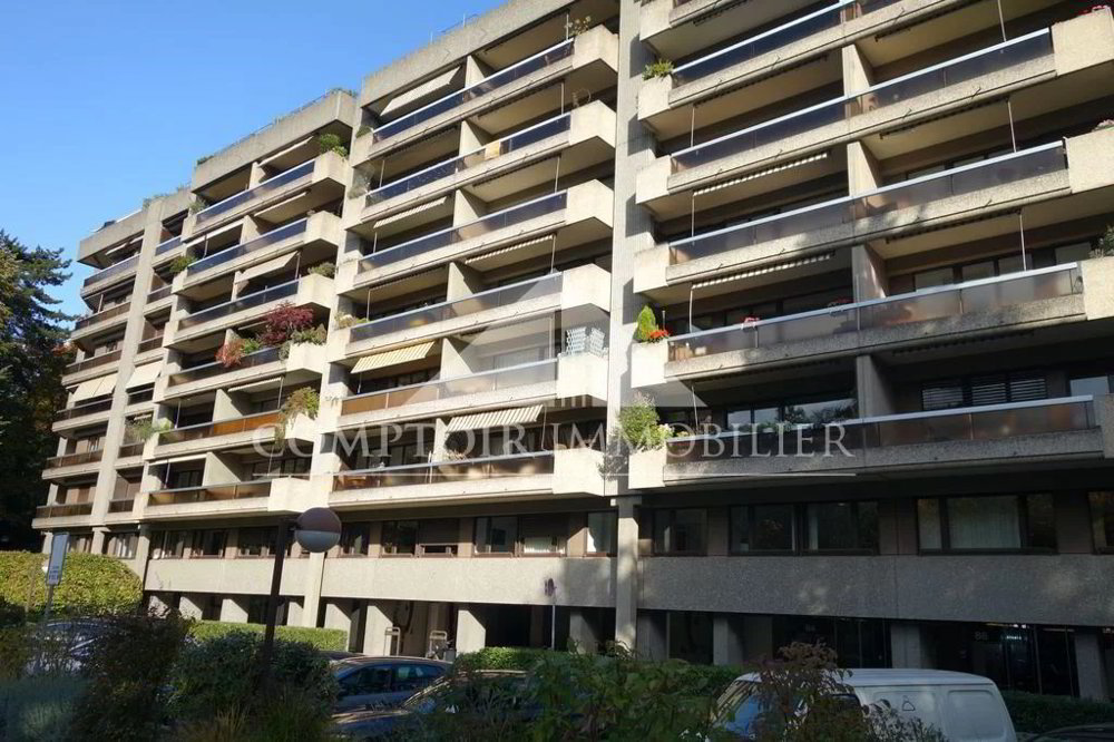 null rooms Car park, garage for rent in Geneva - image 1/1