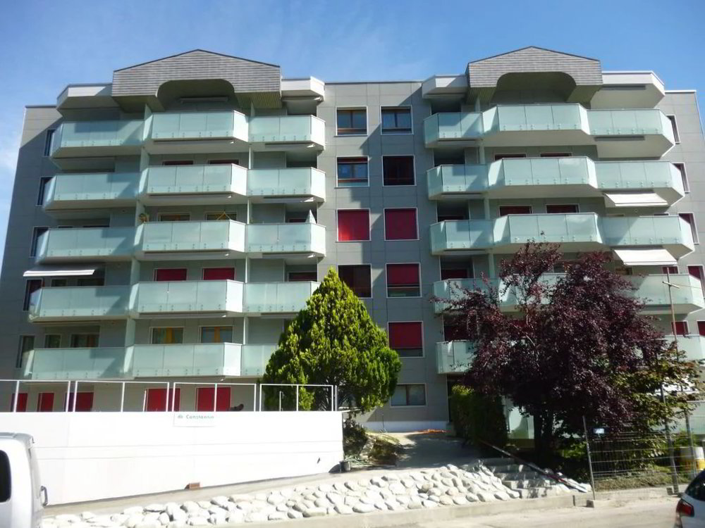 4 rooms Apartment for rent in Sion - image 1/13