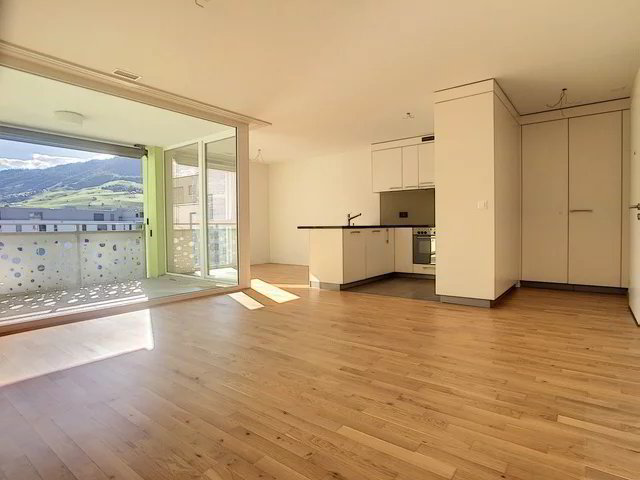 2 rooms Apartment for rent in Sierre - image 1/7