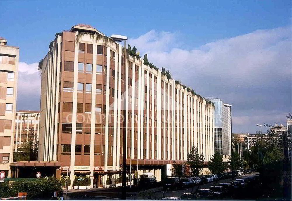 null rooms Office & Commercial for rent in Genève - image 1/1