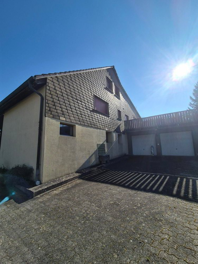 Haus – Kestenholz - Mehr