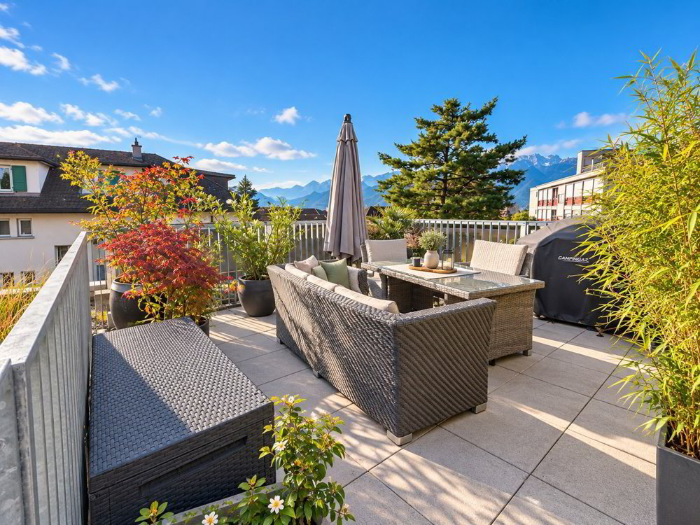 4 rooms Apartment to buy in Vevey - image 1/7