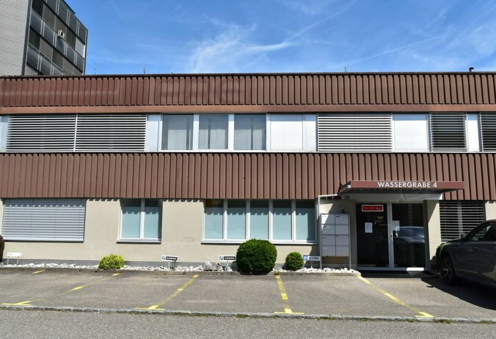 Bureau & Commerce null pièces à louer à Sursee - image 1/5