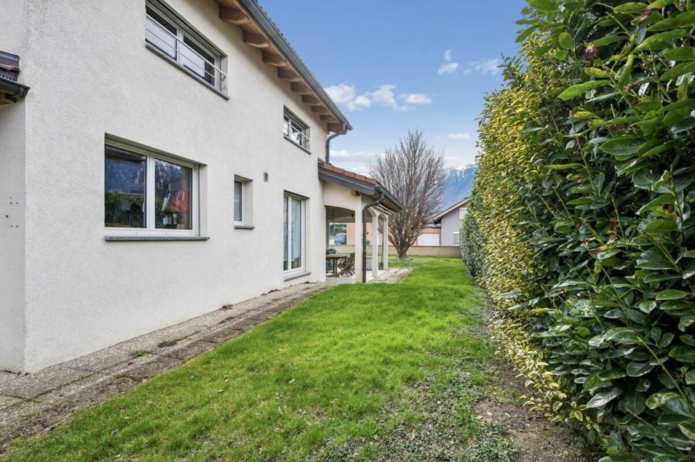5 rooms House to buy in Martigny - image 1/13