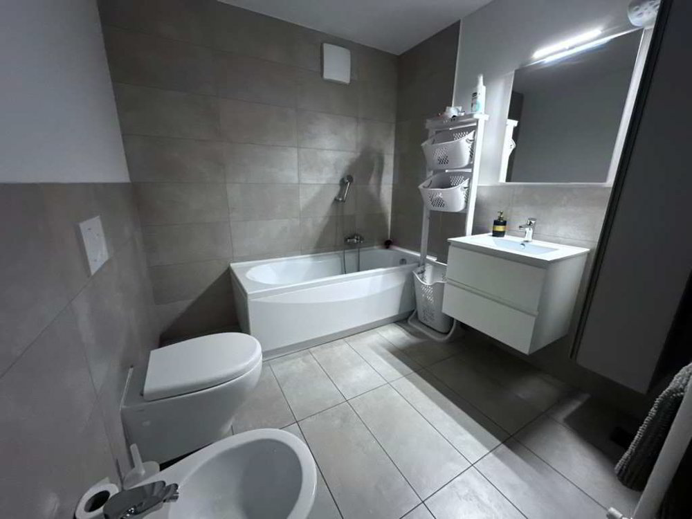 3 rooms Apartment to buy in Balerna - image 1/13