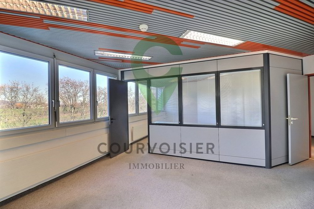 Ufficio & Commercio di 11 locali in vendita a Nyon - immagine 1/13