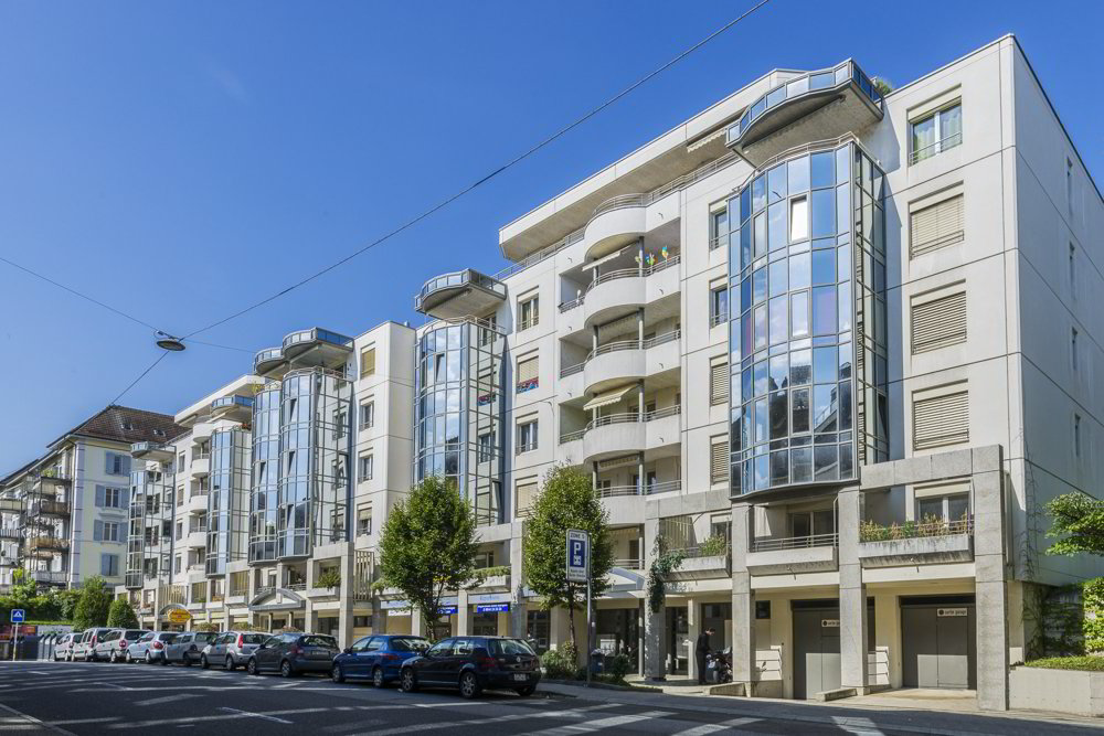 3 rooms Apartment for rent in Neuchâtel - image 1/8