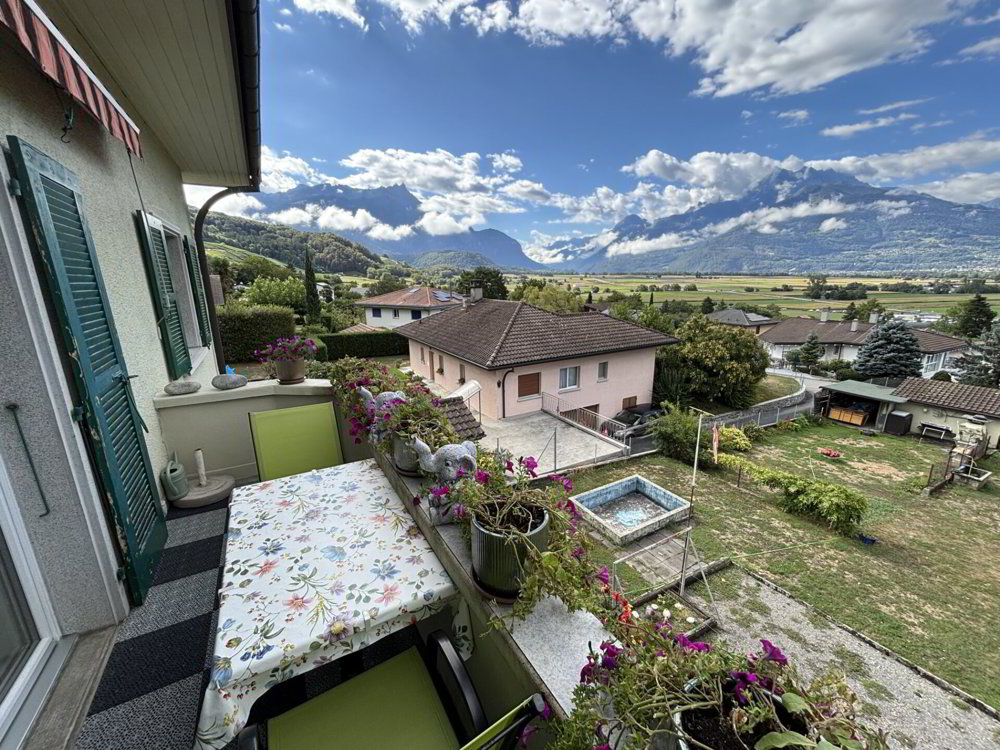 8 rooms House to buy in Ollon VD - image 1/14