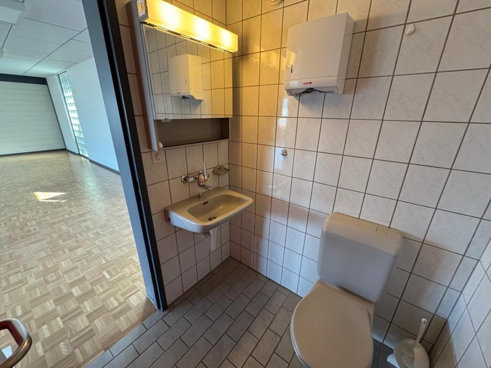1 rooms Office & Commercial for rent in Yverdon-les-Bains - image 1/4