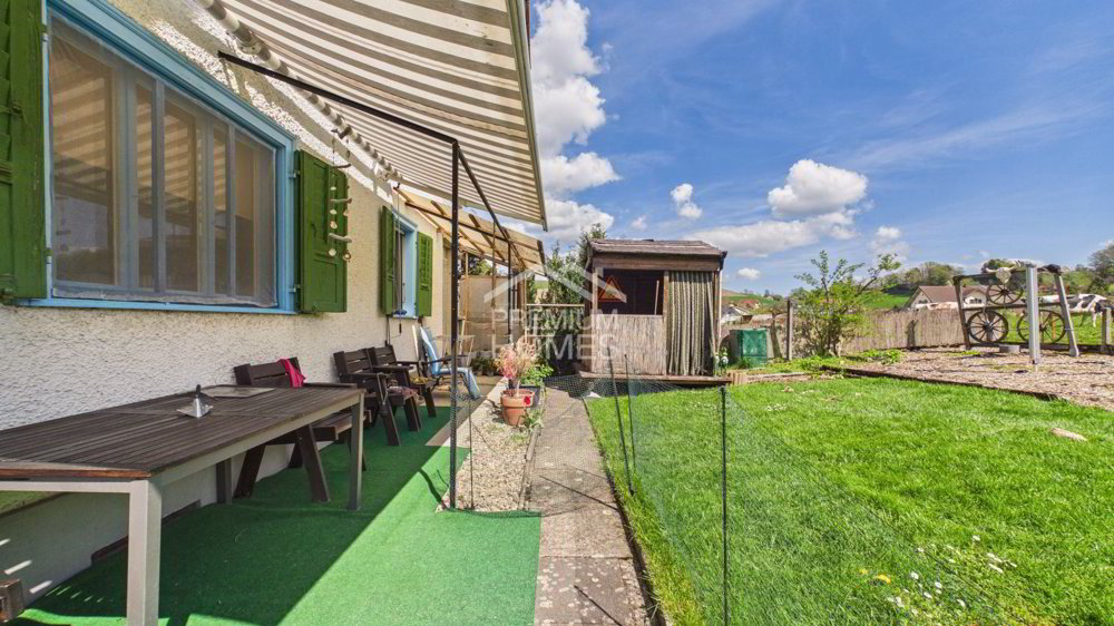 8 rooms House to buy in Melchnau - image 1/10