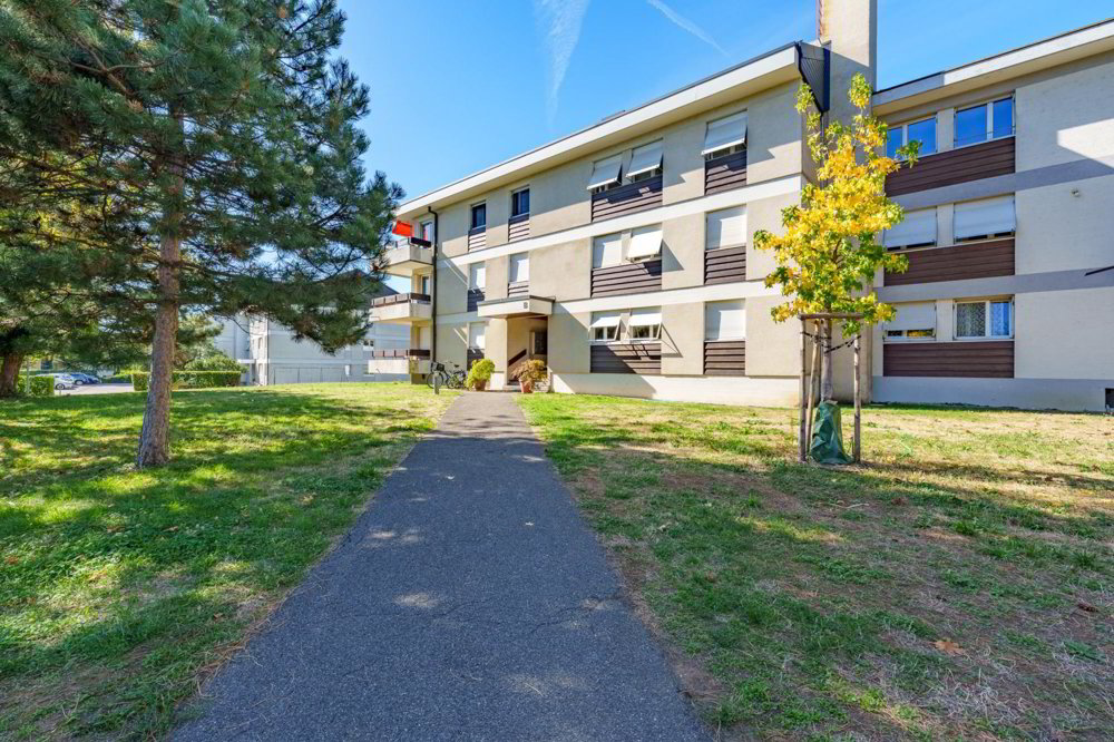 3 rooms Apartment to buy in Gland - image 1/7