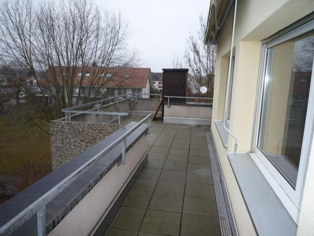 4 rooms Apartment for rent in Utzenstorf - image 1/4