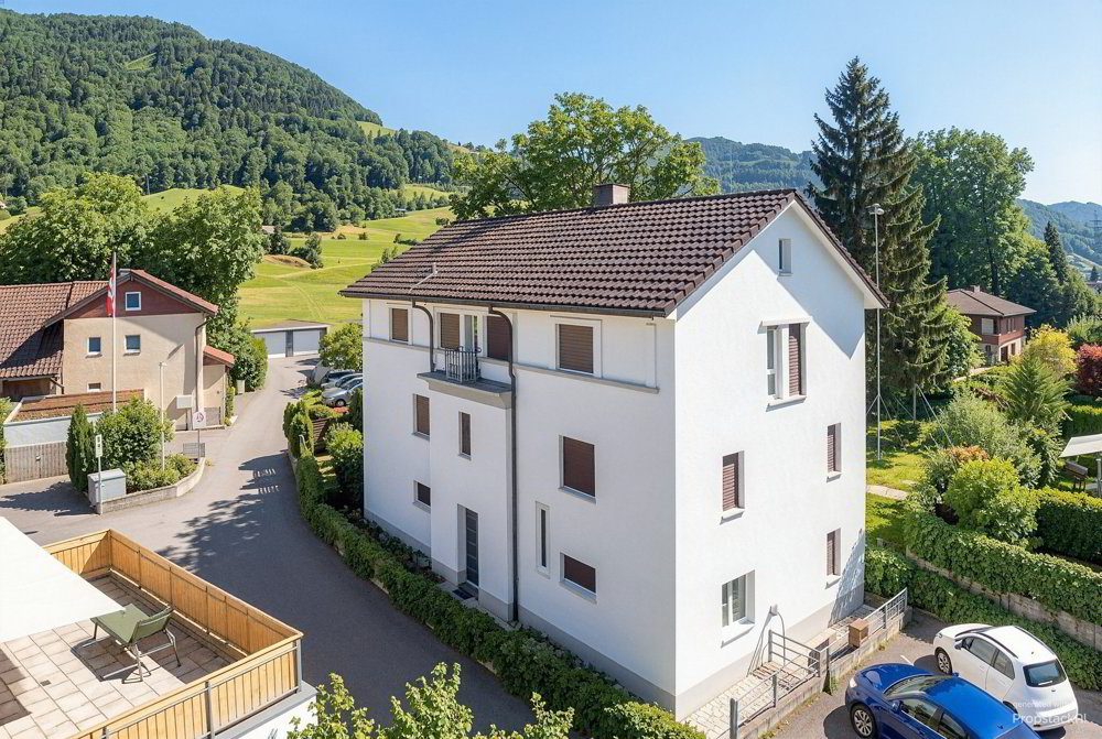 Mehrfamilienhaus mit drei Wohneinheiten im Familienfreundlichem Quarti - Ansicht 4