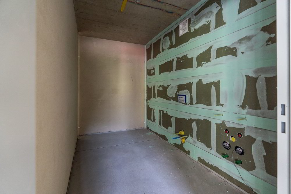 null rooms Office & Commercial for rent in Wollerau - image 1/9