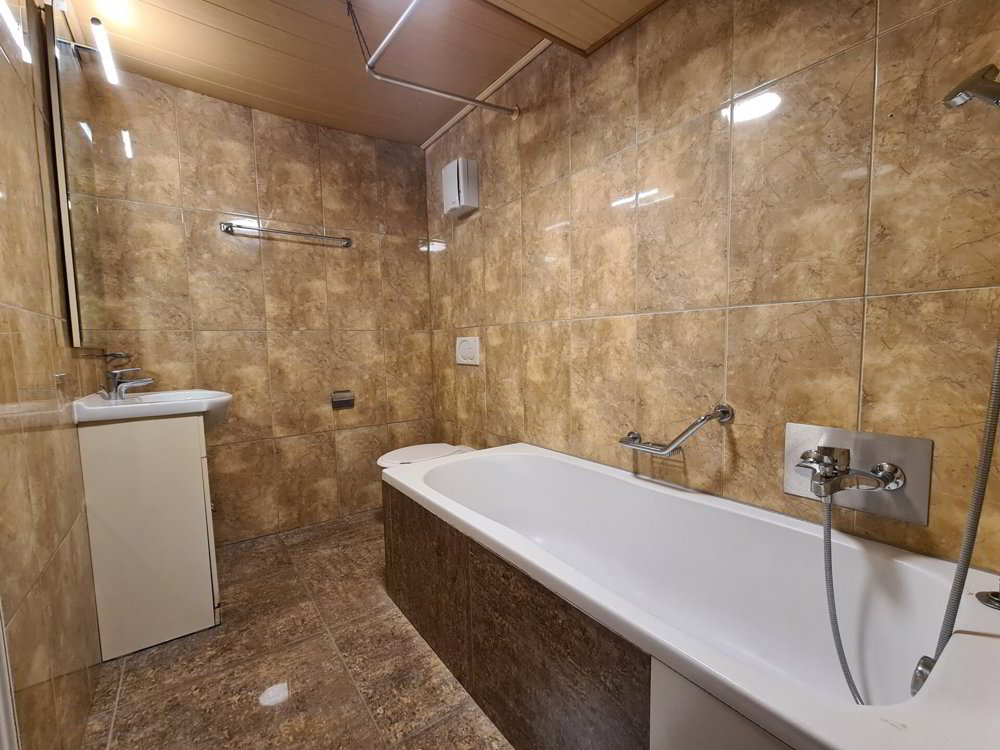 4 rooms Apartment for rent in La Chaux-de-Fonds - image 1/8