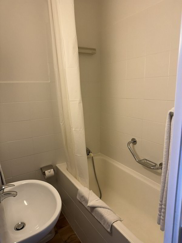 Appartement 1 pièces à louer à Genf - image 1/4
