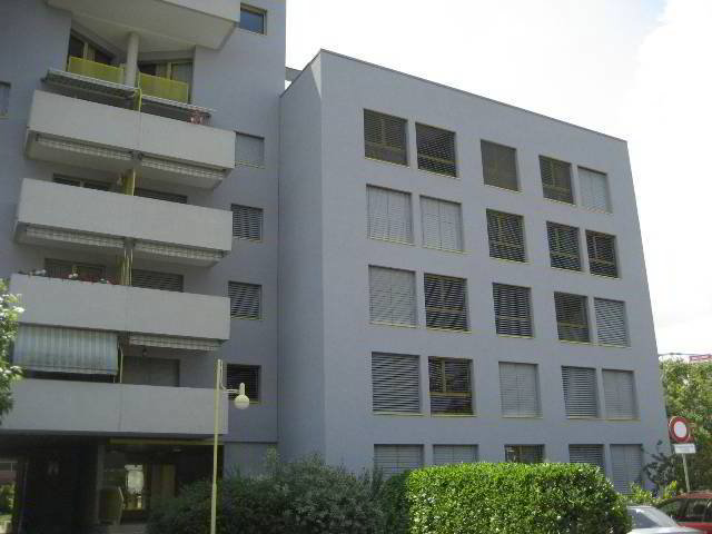 Appartement 2 pièces à louer à Petit-Lancy - image 1/1
